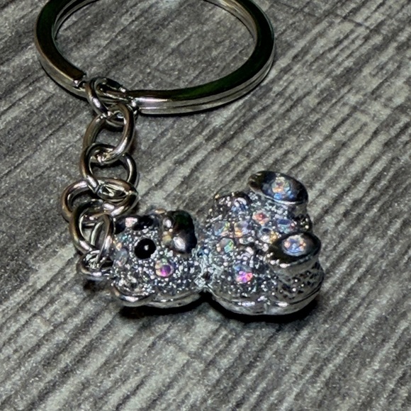 🌹5 for $25🌹Sparkling Silver Bear Keychain - Picture 4 of 7